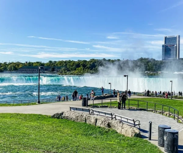 1-Day Niagara Falls Tour